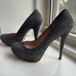 Miu miu grey suede pumps / heels